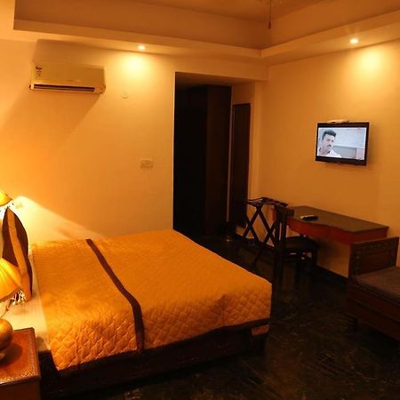 Magsons Resorts Vrindavan Kosi Ngoại thất bức ảnh