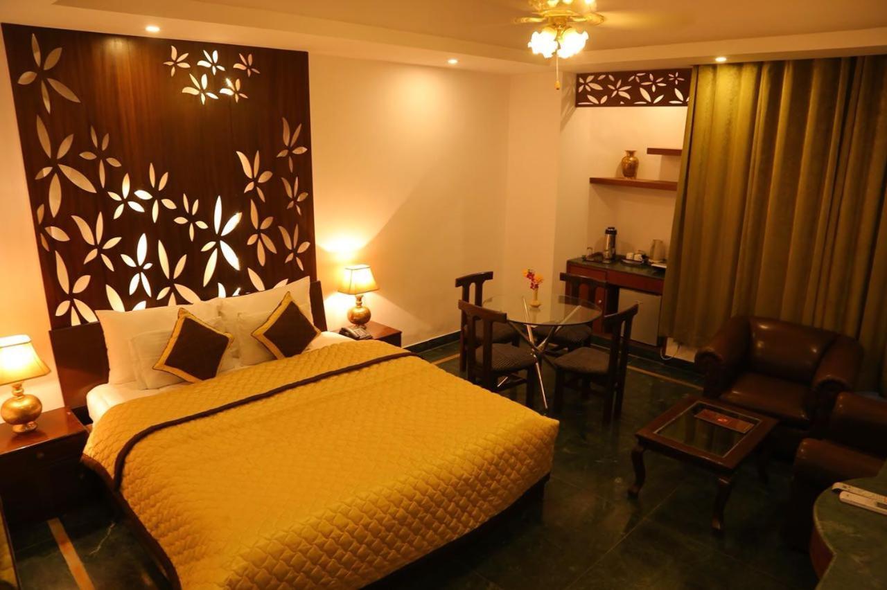 Magsons Resorts Vrindavan Kosi Ngoại thất bức ảnh